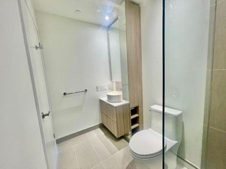 For Lease - 28 Ann Street Unit# 522, Mississauga, Ontario - Photo 2