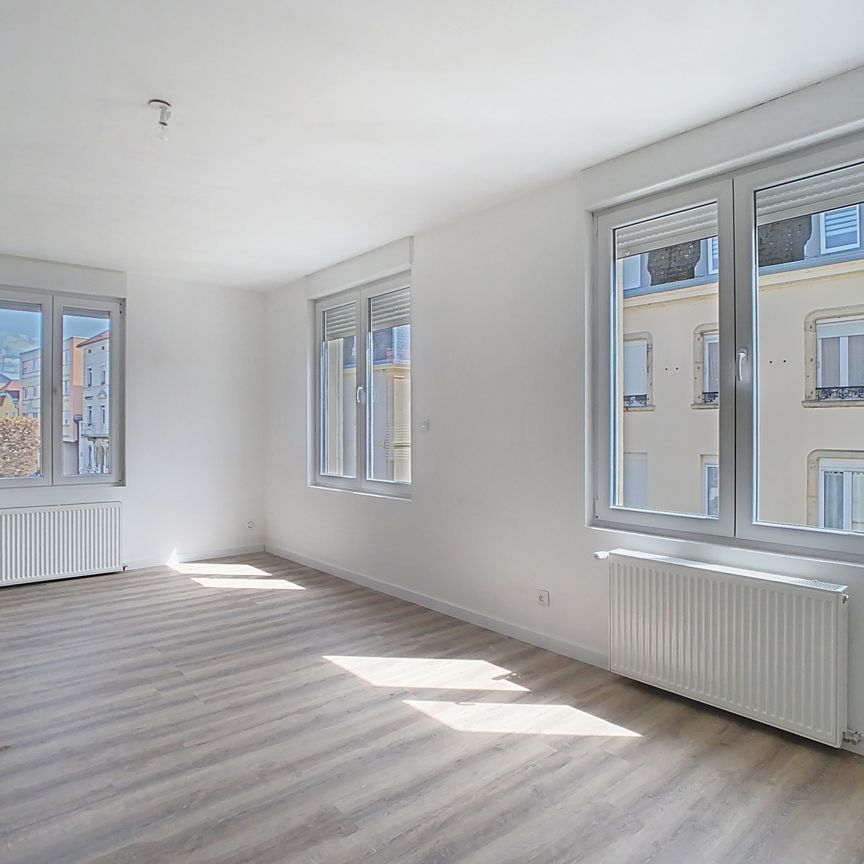 Location Appartement 5 pièces 151m² DELLE 90100 - Photo 1