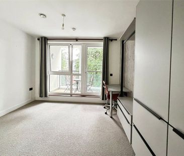 2 bedroom apartment to rent Sapphire Court, Ocean Way, Southampton,... - Photo 1