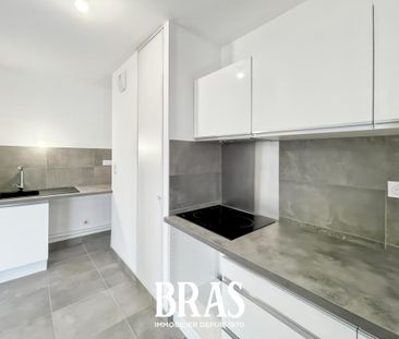 Location Appartement 3 pièces 65m² ST NAZAIRE 44600 - Photo 3