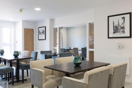 1 bedroom retirement property to rent - Photo 5