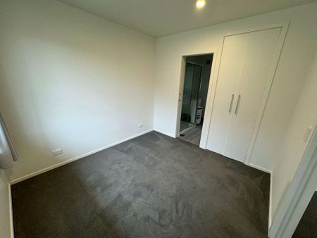 One bedroom unit in the bays - Photo 5