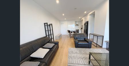 Stunning city apartment with easy lifestyle - Photo 2