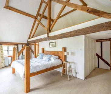 A charming character house and attached cottage, in a delightful, t... - Photo 6