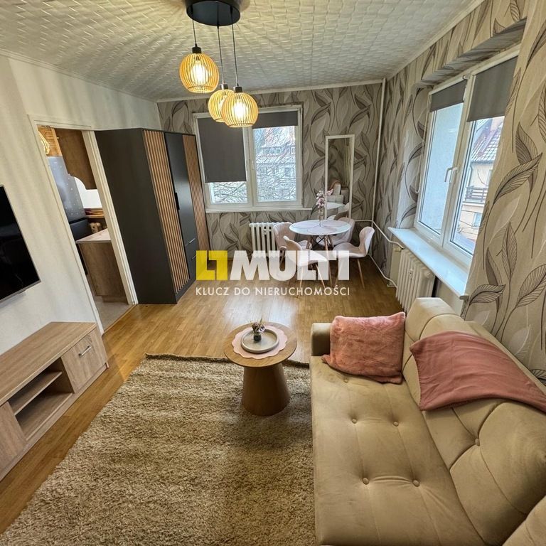 Kawalerka w Podjuchach na wynajem - Photo 1