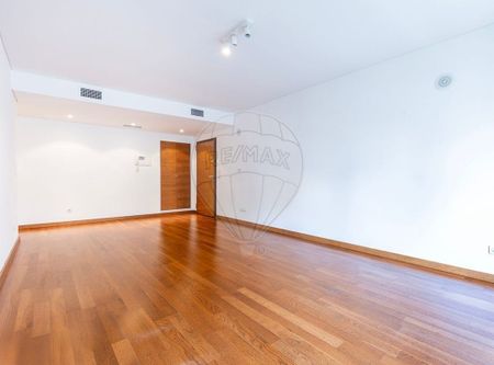 Lisboa, Lisbon 2675 - Photo 5