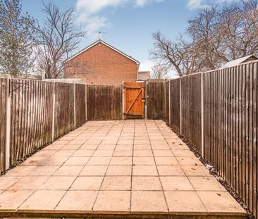 2 bedroom mid-terrace to rent Ravens Way, PO22 - Photo 4
