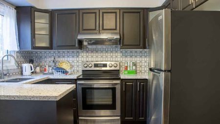 For Lease - 5 Castlehill Road, Brampton, Ontario - Photo 5