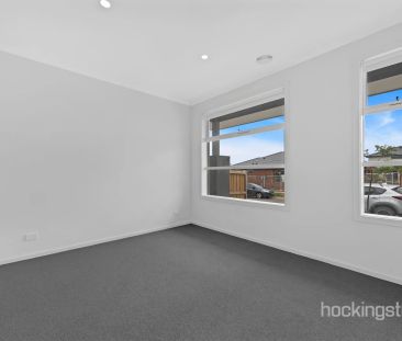 BRAND NEW LUXURIOUS FAMILY HOME - Photo 6