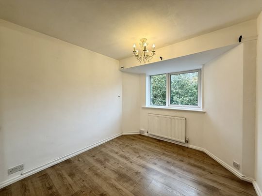 Sandhill Rise, Auckley - Photo 1