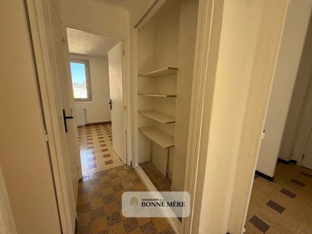 Location Appartement 3 pièces 50m² MARSEILLE 10ème - Photo 5