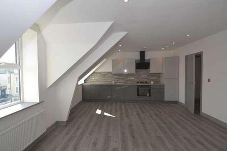 South Parade, Whitley Bay, NE26 - Photo 3