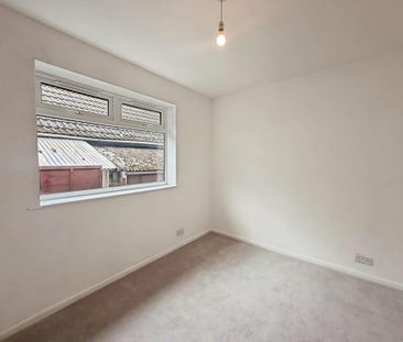 2 bedroom detached bungalow to rent - Photo 4
