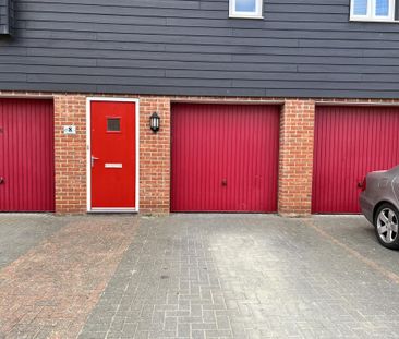 3 bedroom end of terrace house to rent - Photo 2