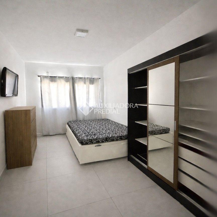 Casa com 2 quartos e 58m² para alugar em Sambaqui, Imbituba. - Photo 1