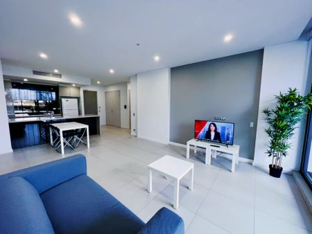 3 bed 2 bath - Photo 2