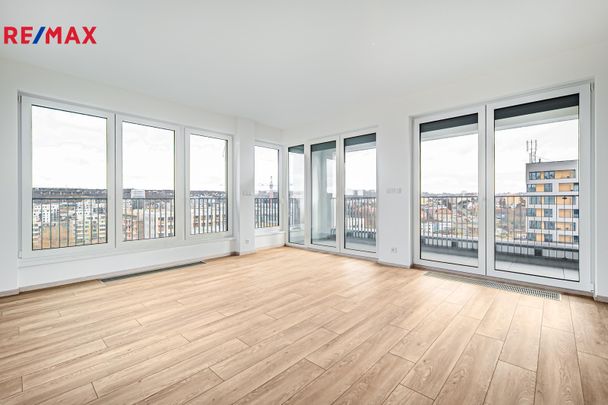 Pronájem bytu 2+kk v osobním vlastnictví 66 m², Praha 9 - Hloubětín - Fotografie 1