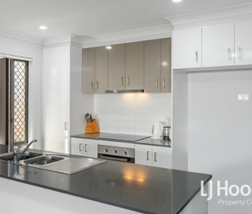 Park Side Location - Walking Distance to School - Modern Family Living - Photo 4