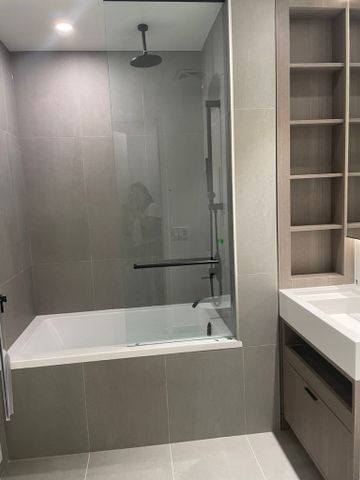 For Lease - 55 Charles Street Unit# 3007, Toronto, Ontario - Photo 4