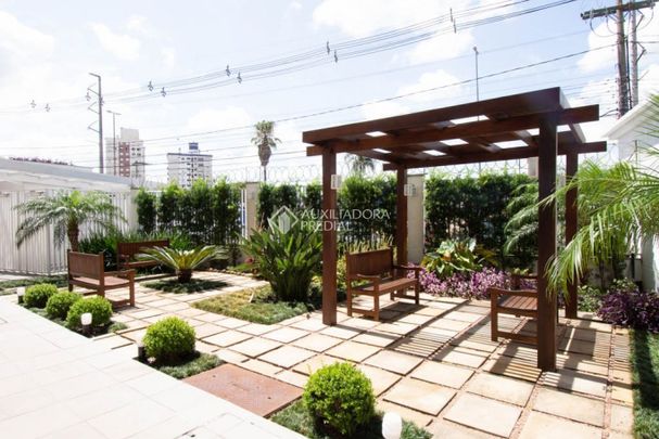 Apartamento com 2 quartos e 51m² para alugar em São Sebastião, Porto Alegre. - Photo 1