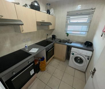 Studio Flat, West Green Road, N15 - Photo 3