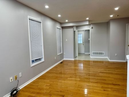 For Lease - 7422 Magistrate Terrace, Mississauga, Ontario - Photo 5