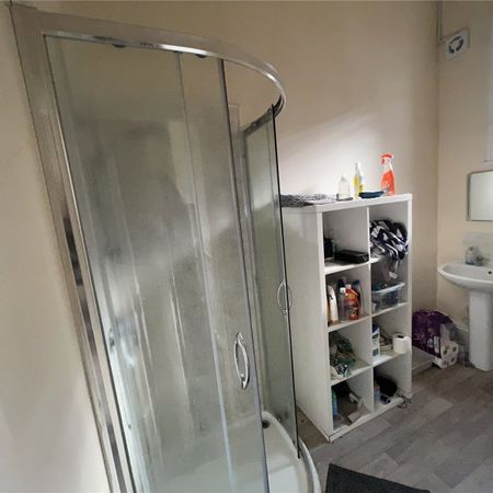 4 bedroom apartment to rent Lake Road, Portsmouth, PO1 - Photo 4