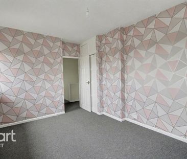 3 bedroom semi-detached house to rent - Photo 6