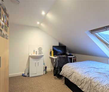 6 bedroom house to rent - Photo 2