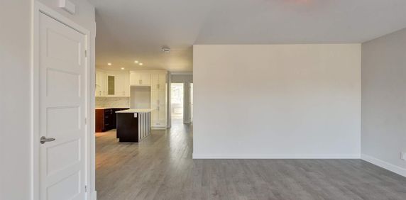 2 CH - 2 SDB - Sherbrooke - $1,450 /mo - Photo 2