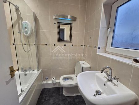 2 bedroom end of terrace house to rent - Photo 5