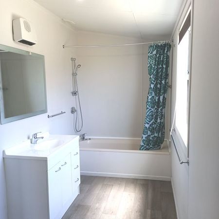 Cute, Cosy & Close to Town - Photo 4