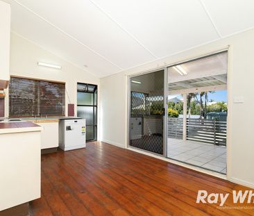 Large house in Hendra - Photo 3