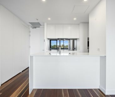 Do not miss this gem! 2 bed 2 bath & 2 car spaces - Photo 1