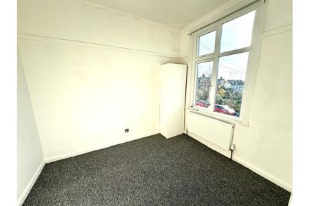 2 bedroom property to rent - Photo 2