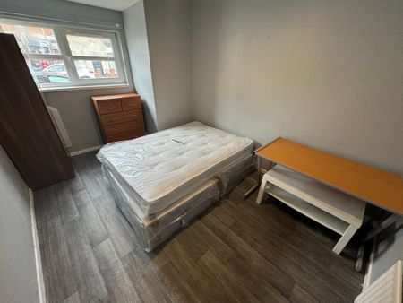 70 Agincourt Avenue, Belfast BT7 1QB - Photo 5