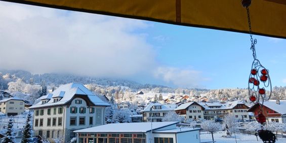 À remettre spacieux 2,5 pièces de 70 m² à Le Pâquier - Photo 3
