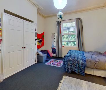 Regent Park Terrace , Hyde Park - Photo 2