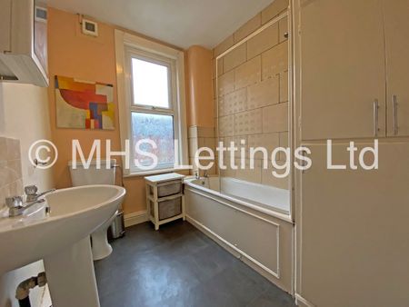 7 Martin Terrace, Leeds, LS4 2JY - Photo 5