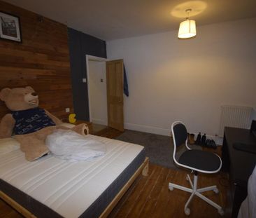2 bedroom terraced house to rent - Photo 5