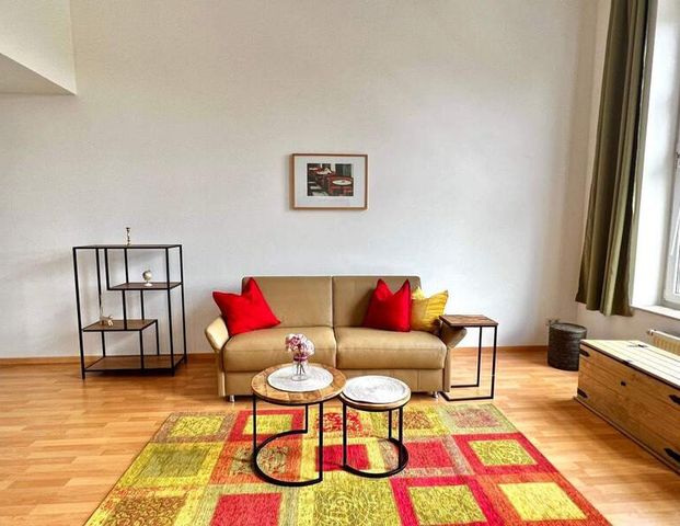 Sanierte Single-Wohnung *MÖBLIERT* - Photo 1