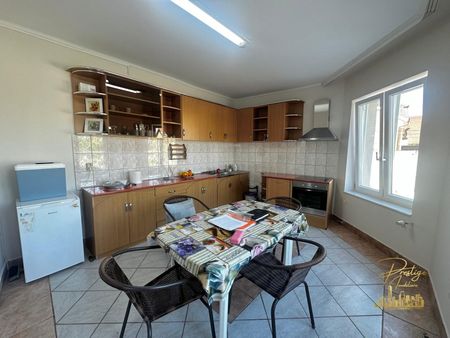 Casa cu 5 dormitoare de inchiriat in Sanmartin-Bihor - Photo 2