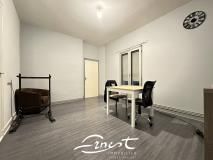 Location Appartement 4 pièces 55m² CHATELLERAULT 86100 - Photo 2