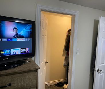 For Lease - 7 Greening Avenue, Hamilton, Ontario - Photo 4