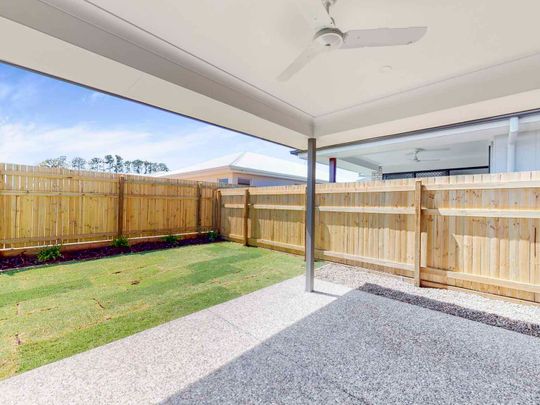 MODERN 4 BEDROOM HOME | BIG BACKYARD - Photo 1