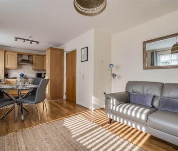2 Glendale Court, 182 Saintfield Road, Belfast, BT8 6HN - Photo 3