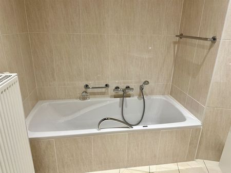 Appartement te huur op toplocatie in Oudenaarde - Photo 4