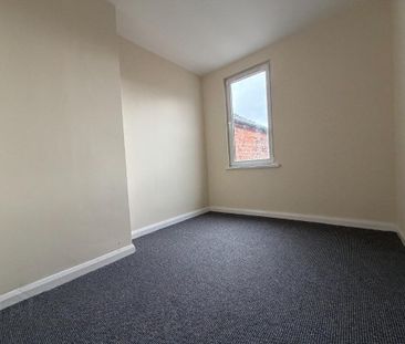 197 Alexandra Park Avenue, Belfast, BT15 3GB - Photo 1