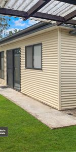 Stylish Granny Flat with Built-Ins, A/C & Private Outdoor Area - Photo 4