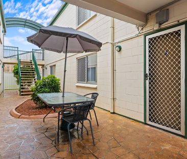 Charming 1-Bedroom Unit in Bungalow - Photo 4